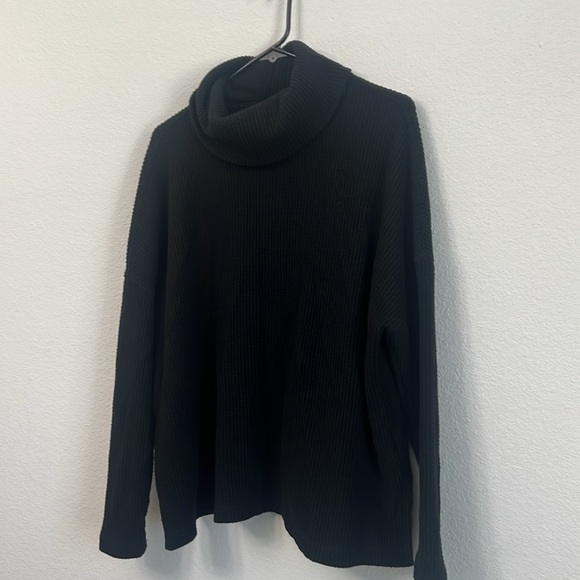 Old Navy Black Cowl Neck Sweater - M - Picture 4 of 8